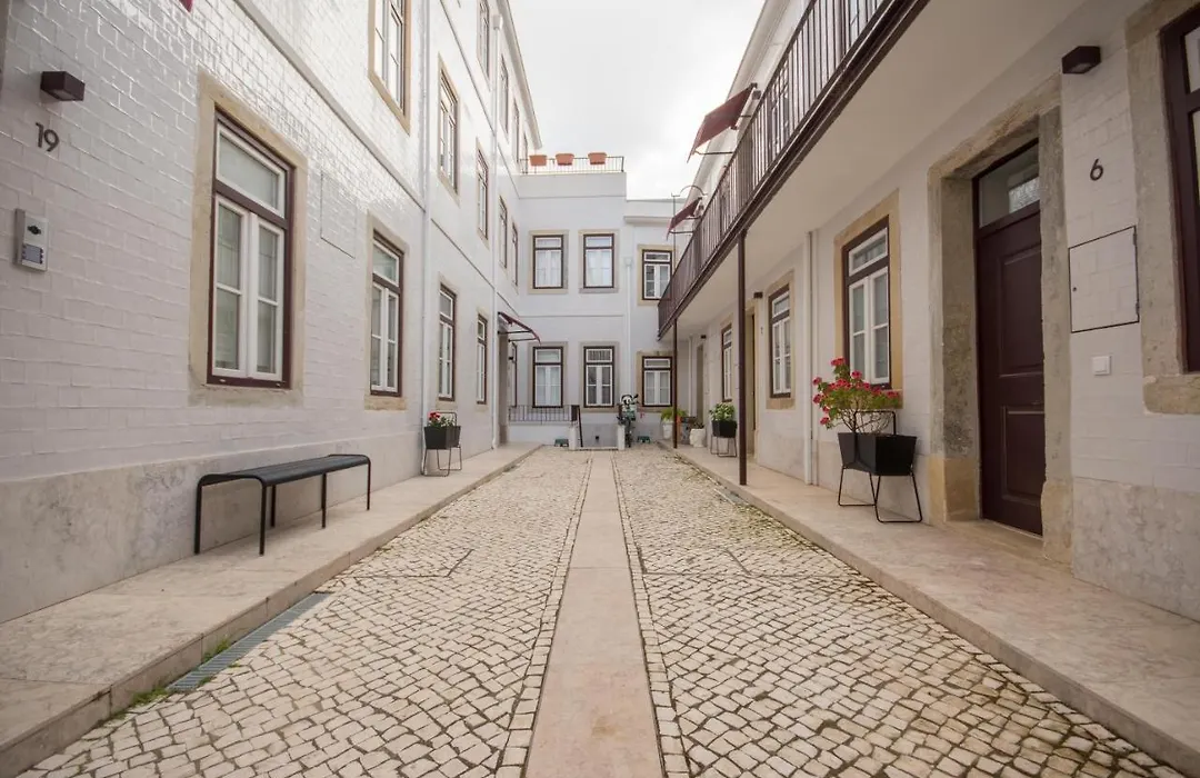 Charming Apartment In Private Condominium At Graca-1